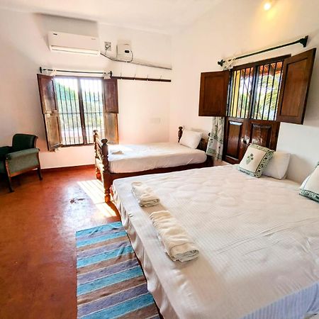 House Of Harmony, Auroville Buitenkant foto