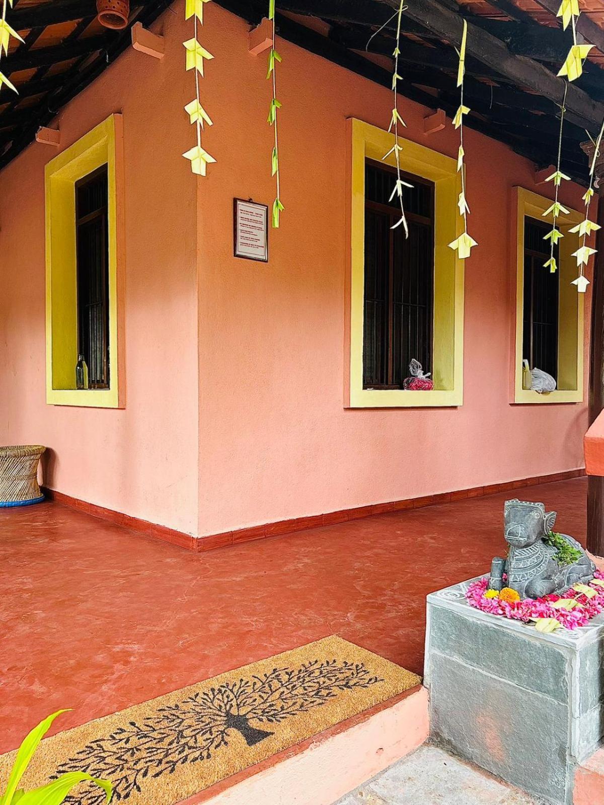 House Of Harmony, Auroville Buitenkant foto