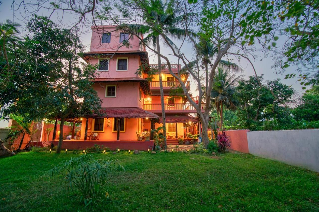 House Of Harmony, Auroville Buitenkant foto